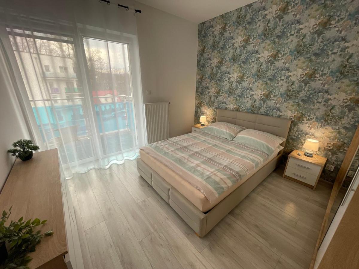 Apartament Nowoczesny Komfortowy Kustronia Z Garazem Balkonem Wanna ビエルスコ・ビアバ エクステリア 写真
